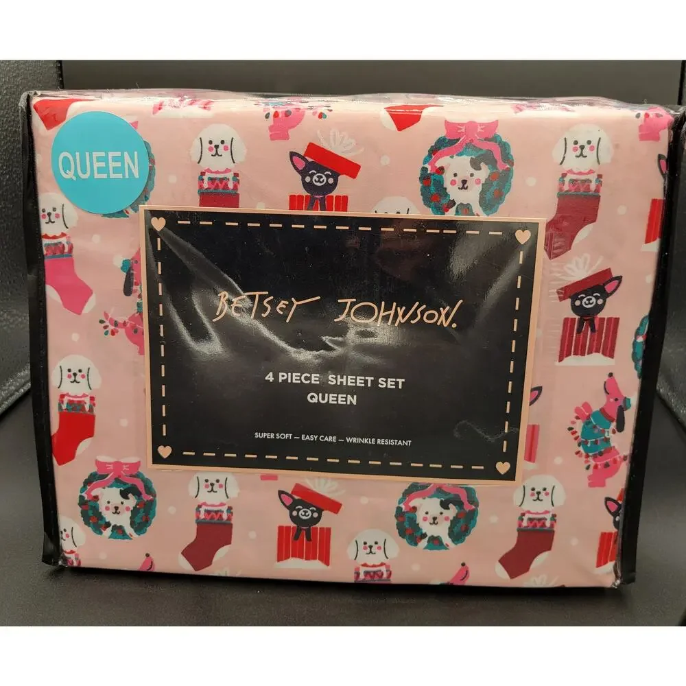 NIB Betsey Johnson Queen Bedding Set - pink Christmas dogs